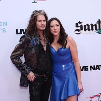 Aimee bertemu Steven pada 2012 ketika dia bekerja sebagai asisten pribadi sang musisi. Mereka dikabarkan mulai berkencan pada 2014. Foto: Getty Images/Elyse Jankowski