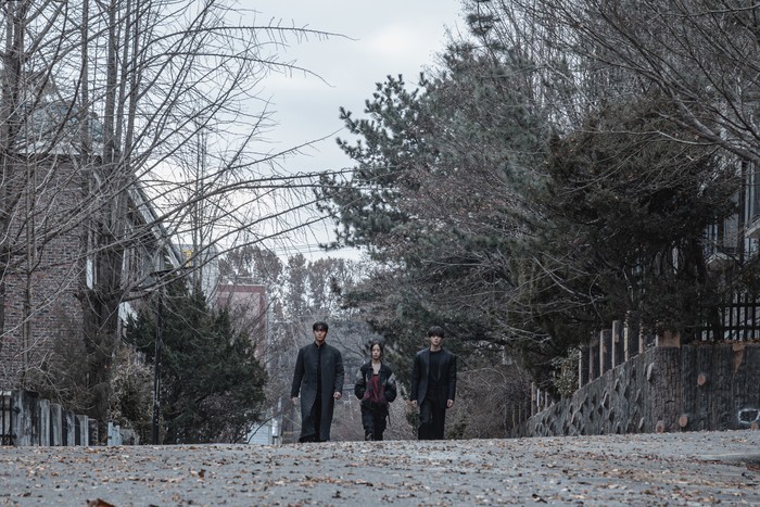 Foto adegan Sweet Home 3 dirilis Netflix pada Selasa (6/2/2024).