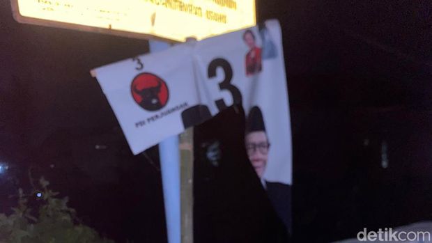 APK Paslon 03 di salah satu ruas jalan Protokol di Banyuwangi.