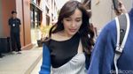 Ayu Ting Ting Tersenyum Minta Didoakan Usai Lamaran