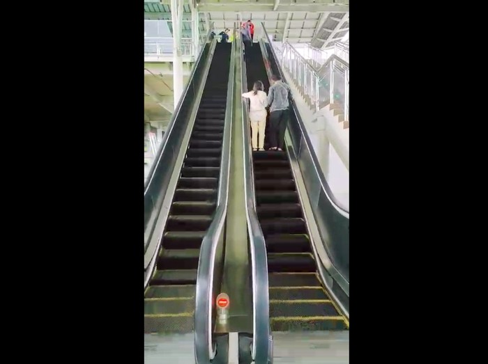 Eskalator Stasiun Bekasi di sisi utara hidup lagi, 7 Februari 2024 sore. (Dokumentasi DJKA)
