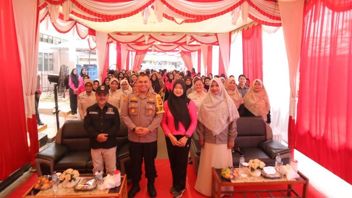 Foto: Pemeriksaan kesehatan kanker di RS Bhayangkara Polres Dumai (Dok Polres Dumai)
