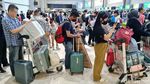 Jelang Libur Panjang, Bandara Soekarno-Hatta Penuh Penumpang