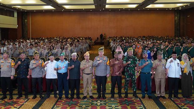 Kapolda Riau saat deklarasi Pemilu Damai bareng Gen-Z (Dok Polda Riau)