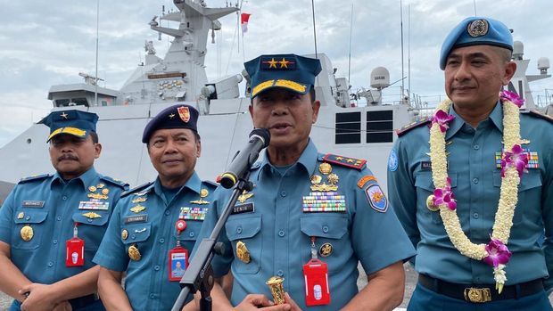 Kedatangan KRI Frans Kaisepo-368 (KRI FKO-368) usai bertugas 14 bulan di Lebanon II disambut Panglima Koarmada II.