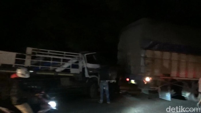 Kondisi kendaraan yang terlibat kecelakaan beruntun di Pelabuhan Bakauheni, Lampung.