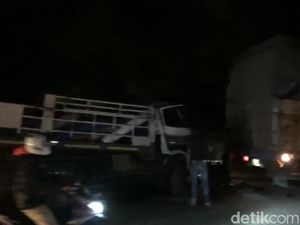Tabrakan Beruntun Libatkan 4 Truk dan 1 Motor di Pelabuhan Bakauheni