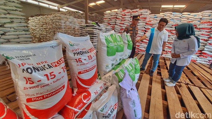 Kondisi ketersediaan pupuk di Nagreg, Kabupaten Bandung.