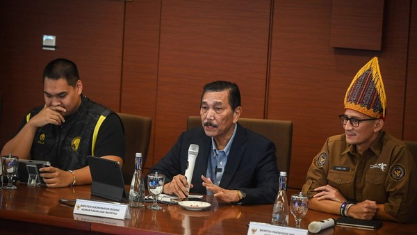 Kala Menko Marves Luhut Dukung F1 PowerBoat Danau Toba