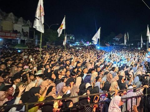 Konser Indonesia Maju di Pessel Sumbar