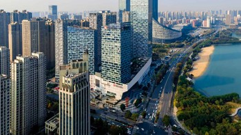 Hefei. Hefei adalah rumah bagi banyak fasilitas penelitian teknis dan sains, salah satunya Experimental Advanced Superconducting Tokamak atau teknologi Matahari buatan. Foto: via A-Z Animals