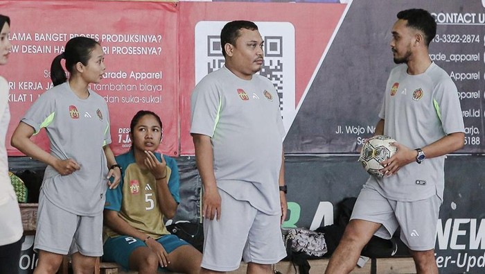 Latihan tim futsal putri DIY jelang PON 2024.