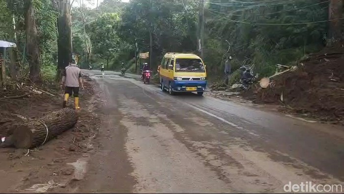 Lokasi longsor di Cimahi.