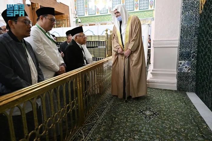 Wapres Ma'ruf Amin mengunjungi Masjid Nabawi, Selasa (6/2/2024).