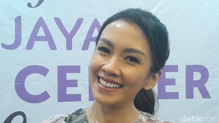 Melanie Putria Bagikan Rahasia Awet Muda, Punya Body Goals di Umur 40-an