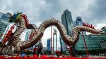 Penampakan Naga Raksasa Mejeng di Bundaran HI