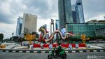 Penampakan Naga Raksasa Mejeng di Bundaran HI