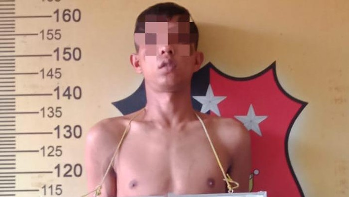 Pelaku penggelapan sepeda motor warga di Deli Serdang usai ditangkap. (Foto: dok Polsek Medan Labuhan).