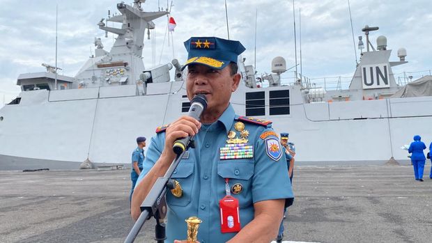Pemberangkatan KRI Sultan Iskandar Muda-367 ke India.