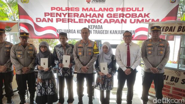 Polres Malang bantu keluarga korban Tragedi Kanjuruhan