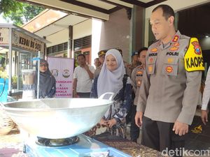 Polres Malang Kembali Salurkan Bantuan UMKM untuk Keluarga Korban Kanjuruhan