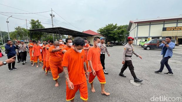 Polres Mojokerto sita miras, narkoba, knalpot brong jelang Pemilu 2024