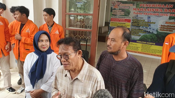 Rektor Universitas IBA, Dr Tarech Rasyid
