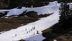 Serunya Warga Jerman Bermain Ski di Atas Salju Buatan