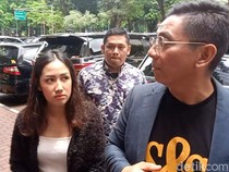 Tamara Tyasmara Kembali Datangi Polda untuk Pemeriksaan Kasus Kematian Anak