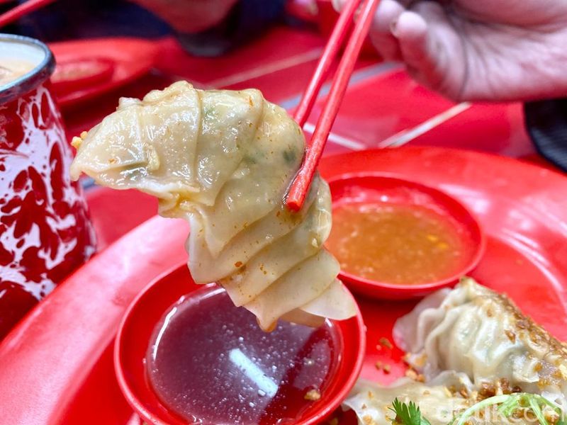 Toko Makmur : Lezatnya Masakan China Peranakan ala Kopitiam Singapura di Melawai