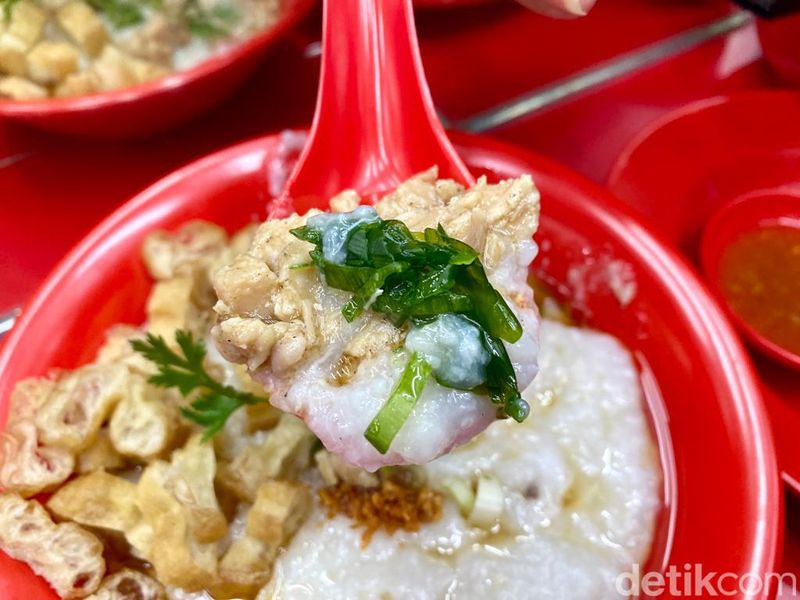 Toko Makmur : Lezatnya Masakan China Peranakan ala Kopitiam Singapura di Melawai