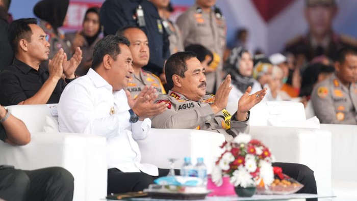 Wakapolri Komjen Agus Andrianto bersama Pj Gubernur Sulsel Bahtiar Baharuddin.