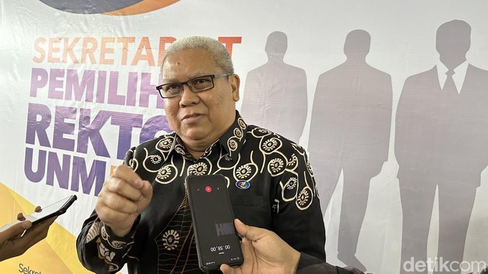 WR II UNM Bidang Umum dan Keuangan Prof Karta Jayadi.