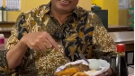 10 Momen Budi Karya, Menteri Perhubungan yang Kulineran di Berbagai Daerah