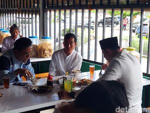 AHY dan Gibran Makan Soto Bareng di Solo, Demokrat Beber Isi Pembicaraan