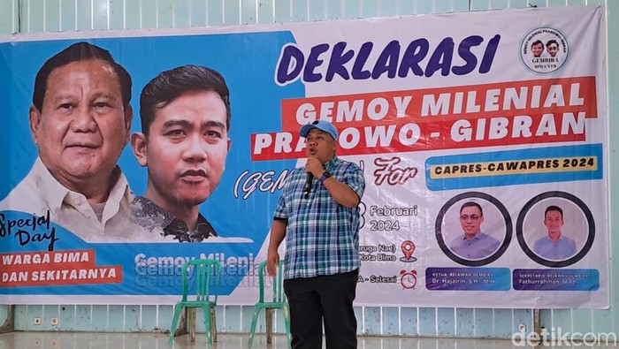 Juru Bicara TKN Prabowo-Gibran, Fahri Hamzah, saat menghadiri deklarasi dukungan relawan Prabowo-Gibran, di Kota Bima, NTB, Kamis (8/2/2024). (Foto: Rafiin/detikBali)