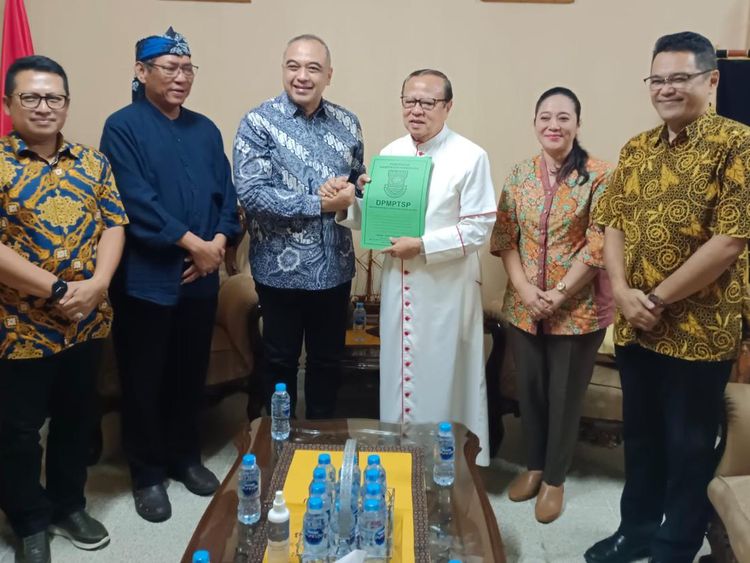 Ketua DPD Golkar Jakarta Terima Apresiasi dari Uskup Agung