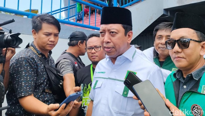 Ketua Majelis Pertimbangan PPP Muhammad Romahurmuziy saat kampanye akbar di Jember.