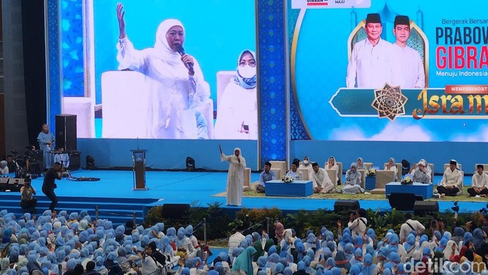 Khofifah di Solo (Adrial Akbar/detikcom)