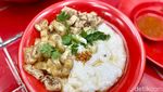 Kopitiam Tersembunyi Ini Jual Mie dan Bubur China ala Hawker di Singapura