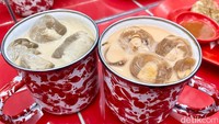 Untuk minumannya ada Es Kopi Susu Makmur (Rp 20.000), Badak Float (Rp 28.000) hingga Es Teh Tarik (Rp 20.000).Foto: detikFood