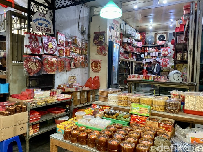 Kue keranjang di Pasar Glodok Kue keranjang di Pasar Glodok
