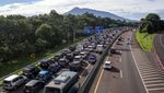 Libur Panjang, Jalan Raya Puncak Bogor Macet Banget
