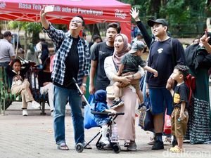 Libur Panjang, TM Ragunan Ramai Pengunjung