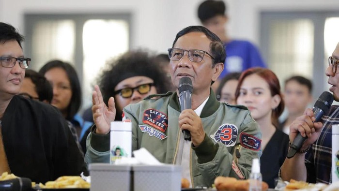 Mahfud Md dikala jadwal Tabrak Prof di Jakarta Mahfud Md dikala jadwal Tabrak Prof di Jakarta