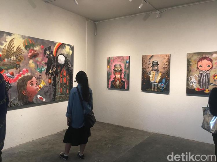 Melihat Dunia yang Lapang Lewat Lukisan Surealis Karya Seniman Yogyakarta