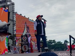 Teguran Menohok Puan ke Massa yang Tak Acungkan 3 Jari di Kampanye Ganjar