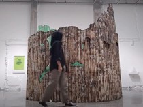 Melihat Instalasi Seni di ROH Projects