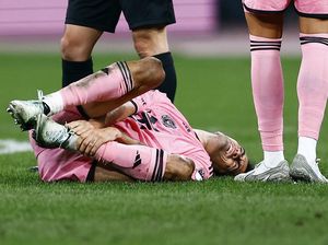 Saat Sergio Busquets Kena Tekel Horor