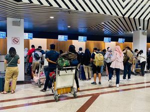Jumlah Penumpang Pesawat Bandara Juanda Meningkat di Libur Panjang Imlek